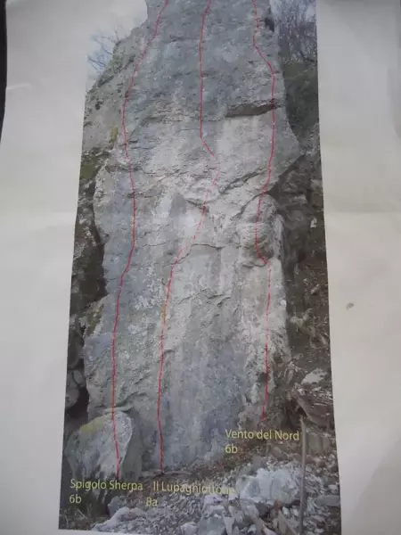 Pilastro Nascosto Versante nord-est - raticosa Climbing