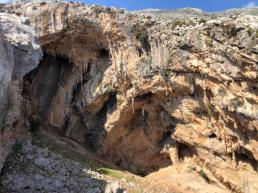 La grotta vista dall'accesso - Anonimo